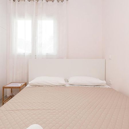 גאוביה Lazaros Apartments מראה חיצוני תמונה