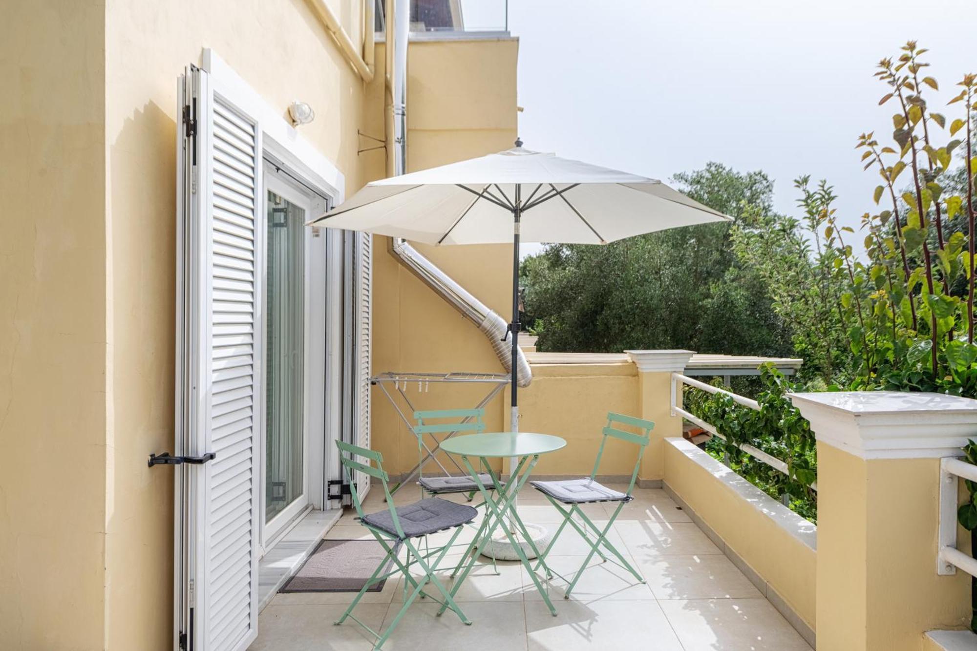 גאוביה Lazaros Apartments מראה חיצוני תמונה